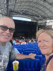 Chicago and Brian Wilson With Al Jardine and Blondie Chaplin