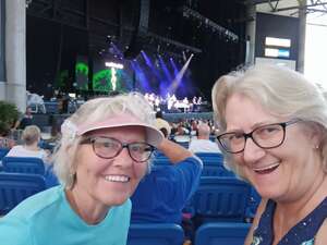 Chicago and Brian Wilson With Al Jardine and Blondie Chaplin