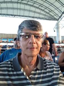 Chicago and Brian Wilson With Al Jardine and Blondie Chaplin