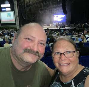 Chicago and Brian Wilson With Al Jardine and Blondie Chaplin