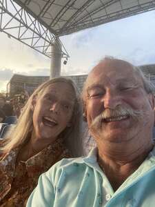 Chicago and Brian Wilson With Al Jardine and Blondie Chaplin