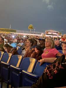Chicago and Brian Wilson With Al Jardine and Blondie Chaplin