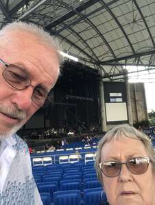 Chicago and Brian Wilson With Al Jardine and Blondie Chaplin