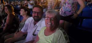 Chicago and Brian Wilson With Al Jardine and Blondie Chaplin