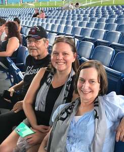 Chicago and Brian Wilson With Al Jardine and Blondie Chaplin