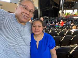 Chicago and Brian Wilson With Al Jardine and Blondie Chaplin