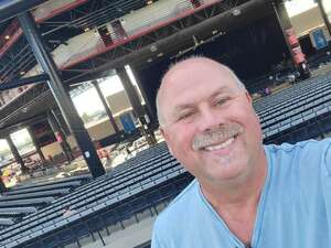 Chicago and Brian Wilson With Al Jardine and Blondie Chaplin