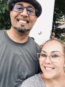 Chicago and Brian Wilson With Al Jardine and Blondie Chaplin