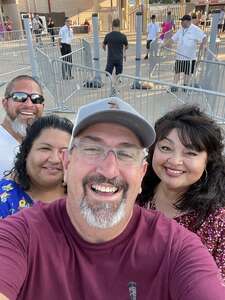 Chicago and Brian Wilson With Al Jardine and Blondie Chaplin