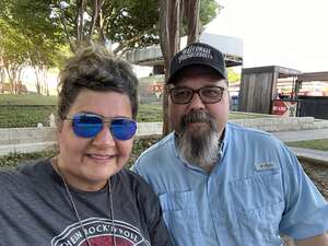 Chicago and Brian Wilson With Al Jardine and Blondie Chaplin