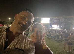 Chicago and Brian Wilson With Al Jardine and Blondie Chaplin