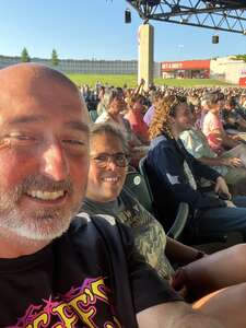 Chicago and Brian Wilson With Al Jardine and Blondie Chaplin