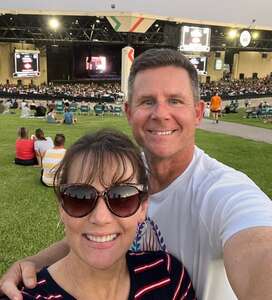 Chicago and Brian Wilson With Al Jardine and Blondie Chaplin