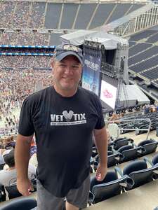 Kenny Chesney: Here and Now Tour