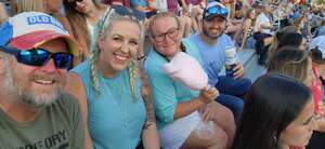 Thomas Rhett: Bring the Bar to You Tour