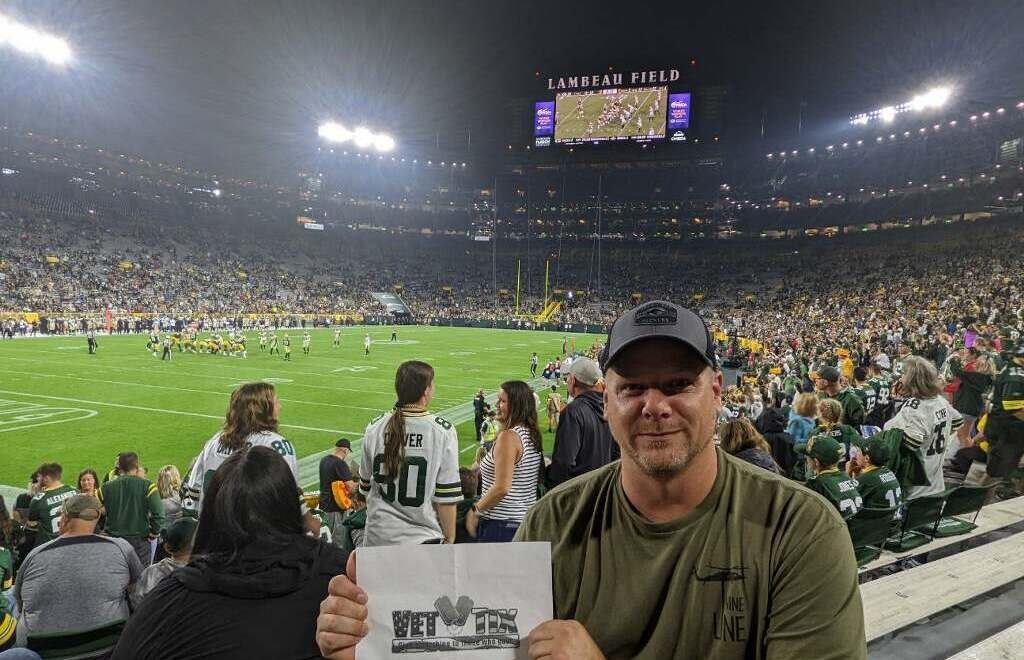 Green Bay Packers vs New Orleans Saints game photos from Lambeau Field