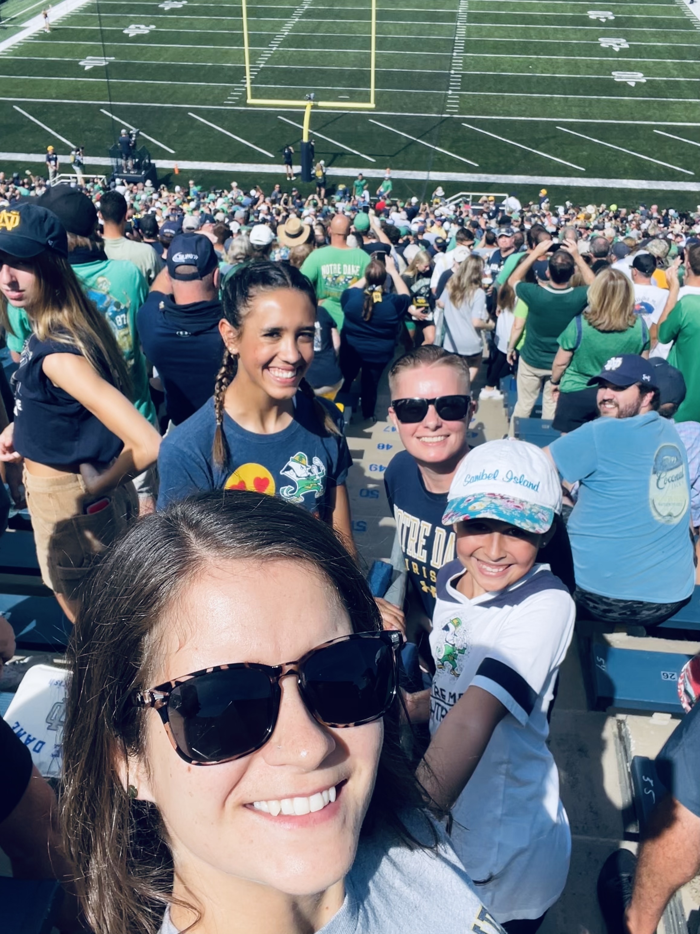 Notre Dame Fighting Irish - NCAA Football vs Marshall University