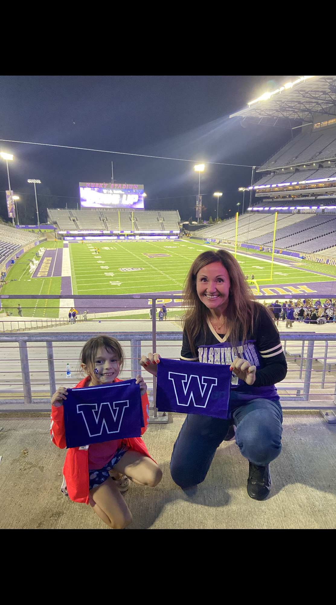 Washington Huskies - NCAA Football vs Michigan State University