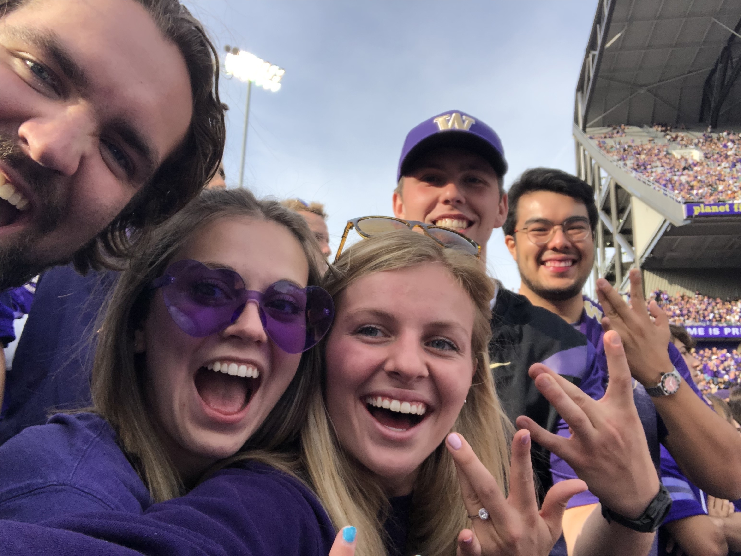 Washington Huskies - NCAA Football vs Michigan State University
