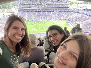 Washington Huskies - NCAA Football vs Michigan State University