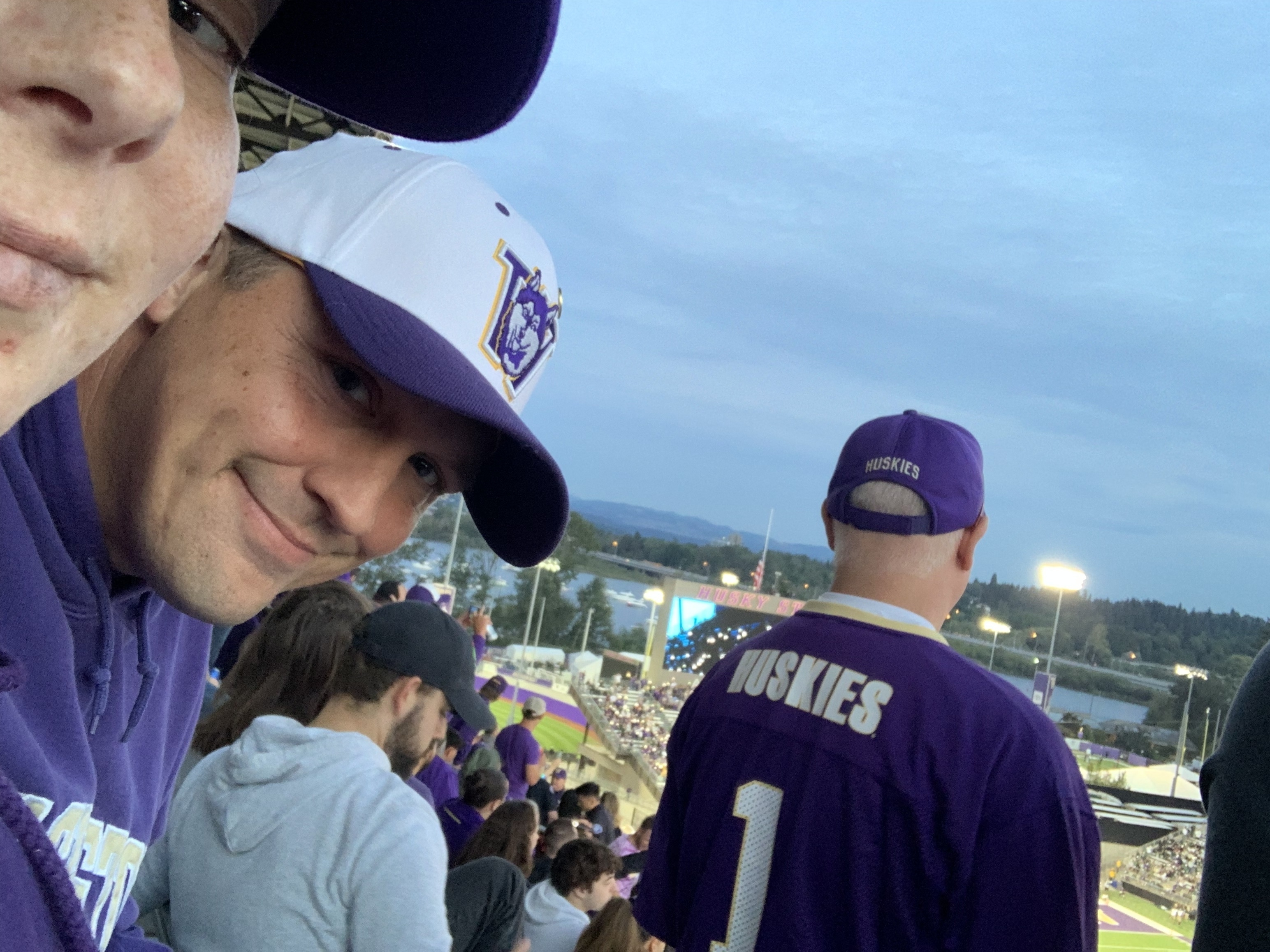 Washington Huskies - NCAA Football vs Michigan State University