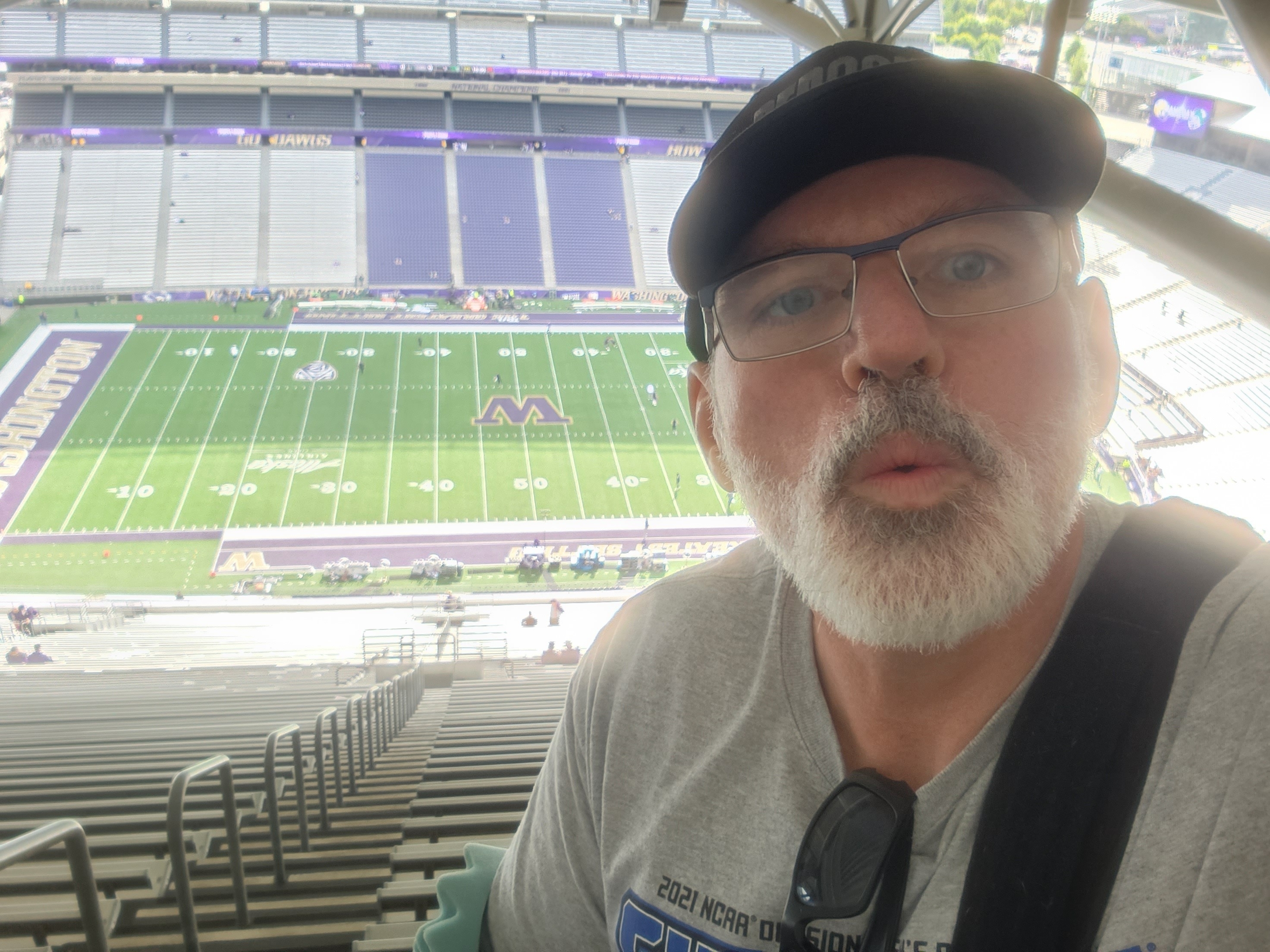 Washington Huskies - NCAA Football vs Michigan State University
