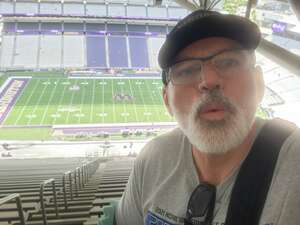 Washington Huskies - NCAA Football vs Michigan State University