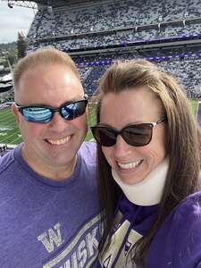 Washington Huskies - NCAA Football vs Michigan State University