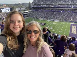 Washington Huskies - NCAA Football vs Michigan State University