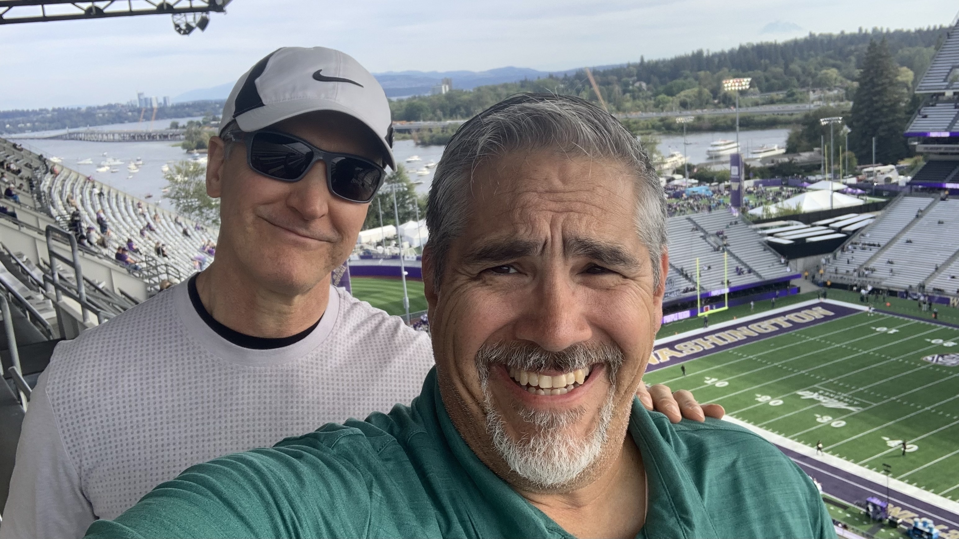 Washington Huskies - NCAA Football vs Michigan State University
