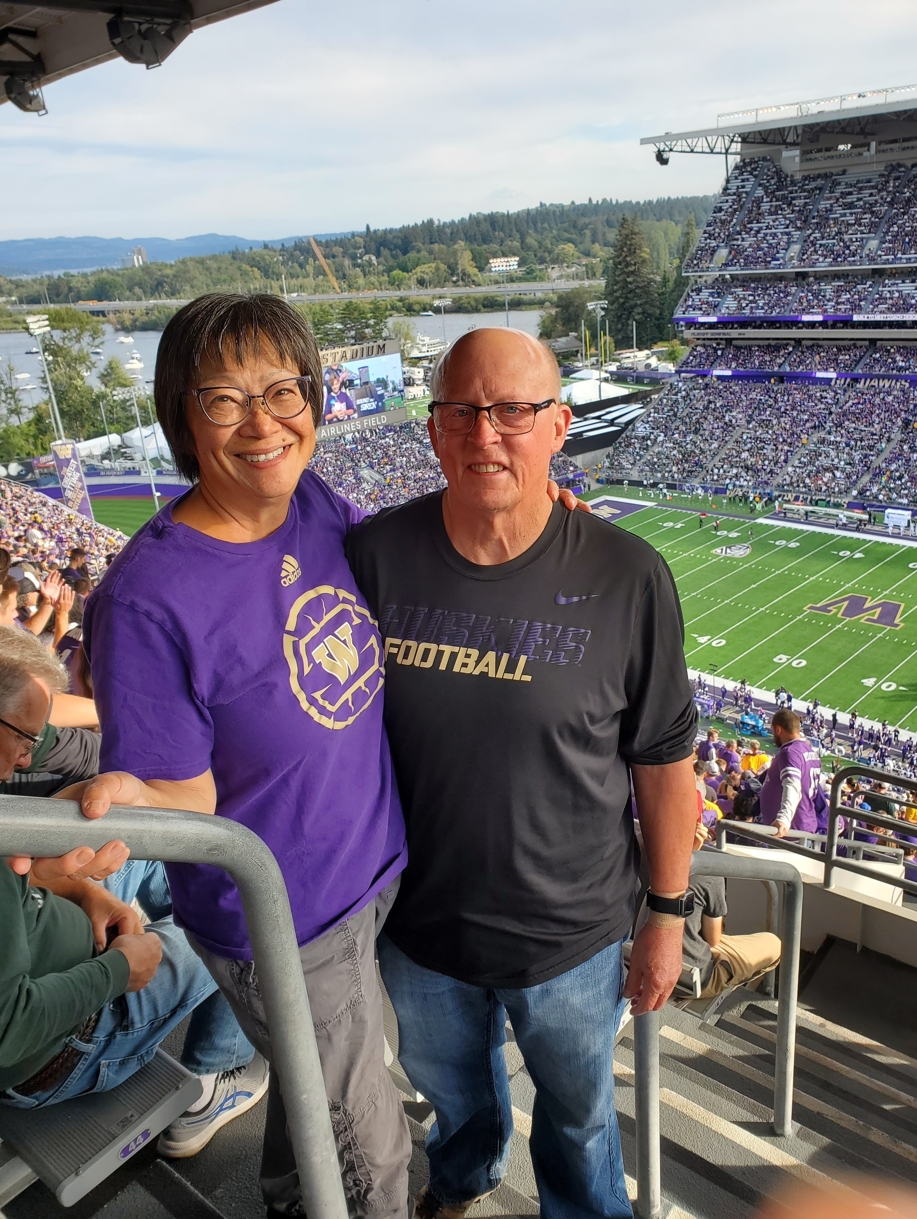 Washington Huskies - NCAA Football vs Michigan State University
