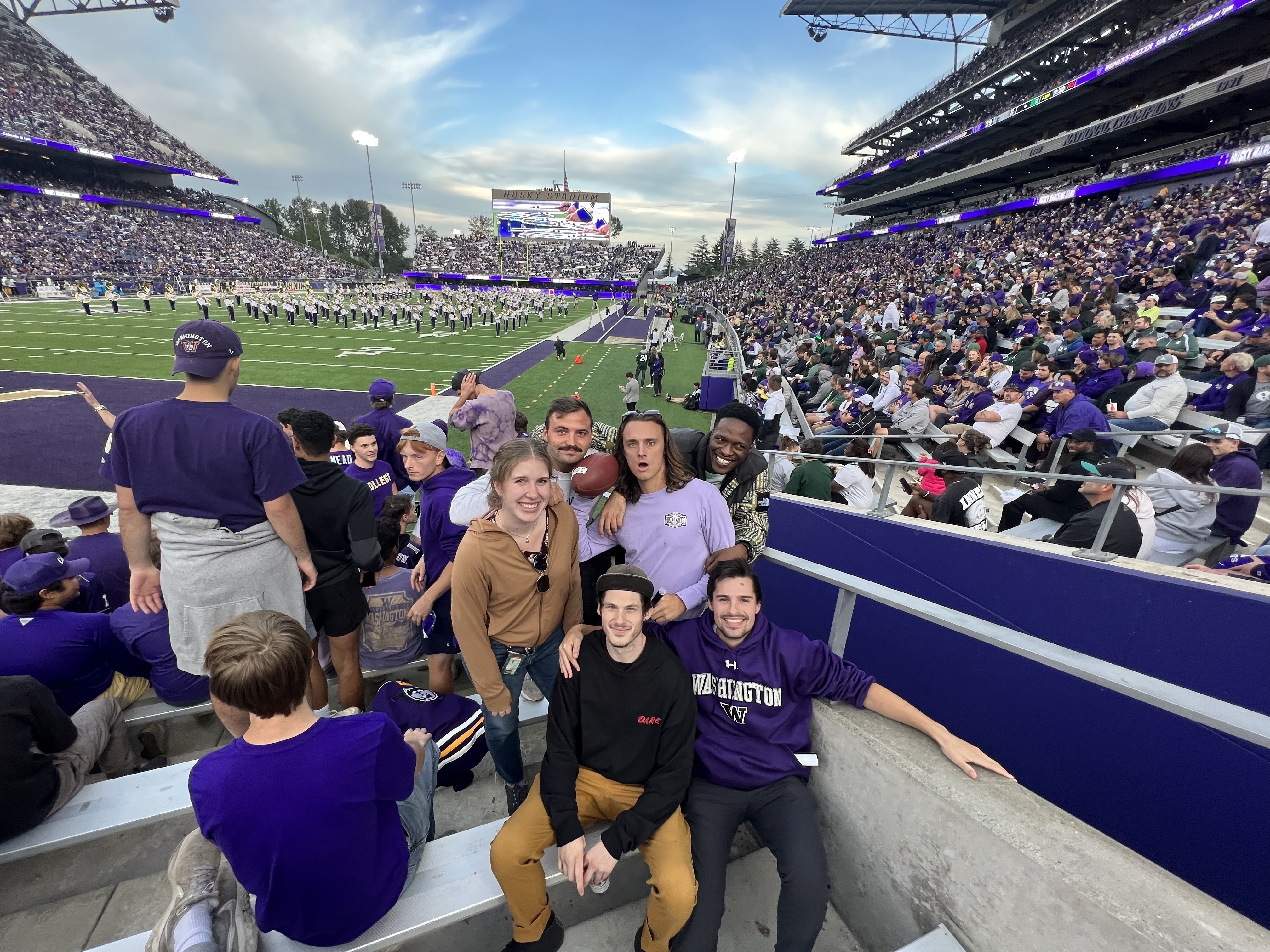 Washington Huskies - NCAA Football vs Michigan State University