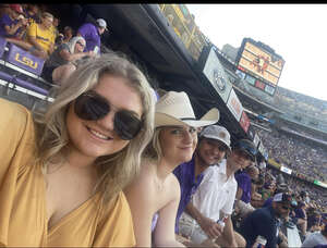 Louisiana State University Tigers - NCAA Football vs University of New Mexico