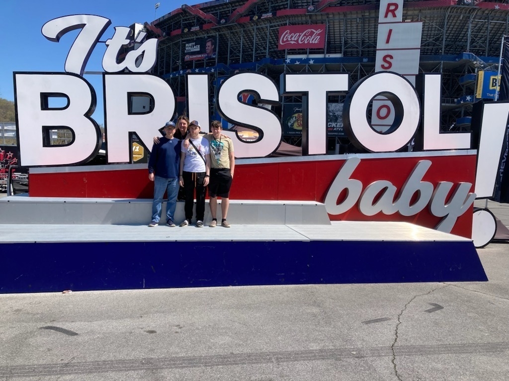 Food City Dirt Race: NASCAR Cup Series