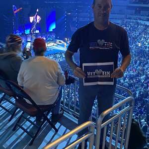 Kenny Chesney: I Go Back Tour