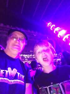 Ed Sheeran: +-=/x Tour