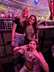 Ed Sheeran: +-=/x Tour