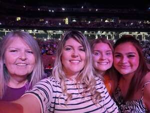 Ed Sheeran: +-=/x Tour