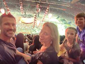 Ed Sheeran: +-=/x Tour