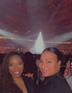 Ed Sheeran: +-=/x Tour