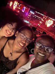 Ed Sheeran: +-=/x Tour