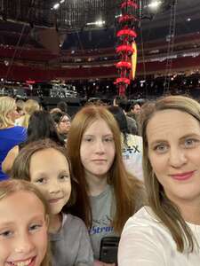 Ed Sheeran: +-=/x Tour