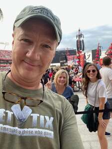 Ed Sheeran: +-=/x Tour