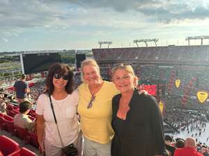 Ed Sheeran: +-=/x Tour