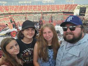 Ed Sheeran: +-=/x Tour