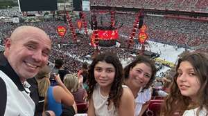 Ed Sheeran: +-=/x Tour