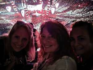 Ed Sheeran: +-=/x Tour