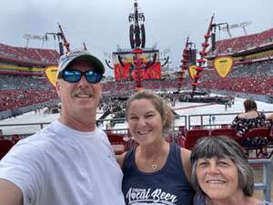 Ed Sheeran: +-=/x Tour