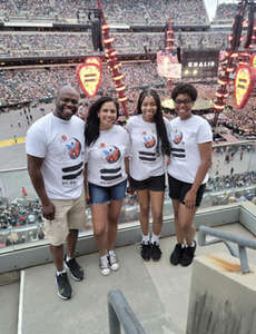 Ed Sheeran: +-=/x Tour