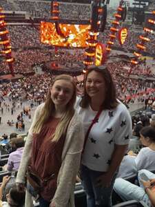 Ed Sheeran: +-=/x Tour